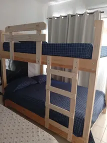 House with 9 beds, air-conditioned, bills, parking - Image 5