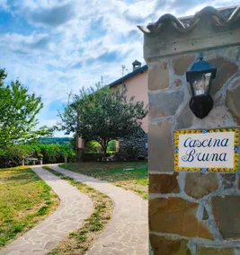 Farmhouse Bruna • Panoramic terrace and garden - Image 5