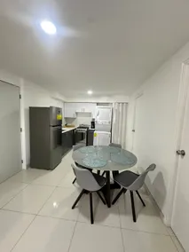 Apartment 103: Modern and Safe - Image 3