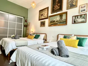 Retreat in the Heart of Old Town, main street - Image 4