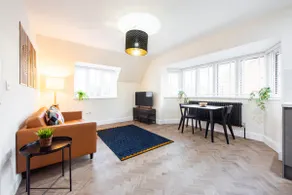 Harwich Apt: Gig-Speed WiFi & Parking - Image 5