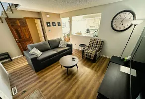 Private Colorado Townhome - 2 Car Garage Parking! - Image 2