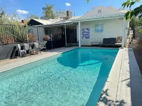 Vibrant Family Home and Pool - Image 5