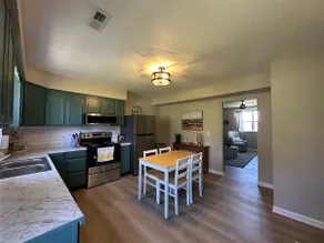 #4 - Upgraded Townhome - Image 2