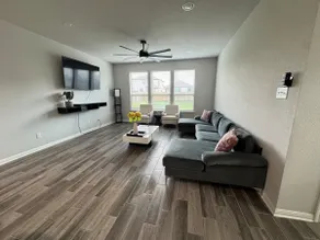 Your home away from home-Jarrell - Image 4