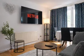 5-Bed Home with Parking – Perfect for Contractors - Image 2