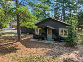Secluded 3BR Cabin | Modern Rustic | Sleeps 10 - Image 3