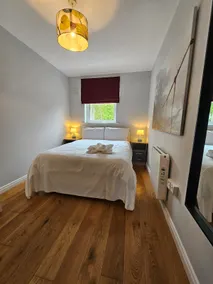 Fabulous Location 2 bedroom Apt. Free Parking - Image 5