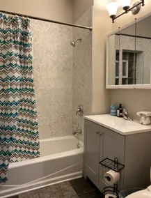 Huge Perfect Edgewater location - Image 4