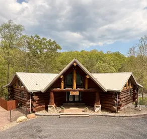 Elkhorn Lodge mountain retreat-Heated pool-Hot tub - Image 2