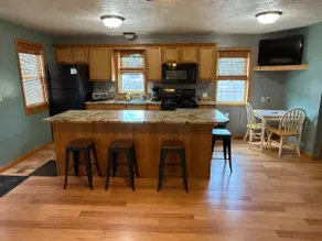 Bohemian Bungalow - Image 4