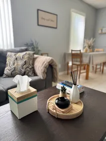 Cozy, Modern Entire Apartment with Full Amenities - Image 3