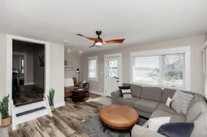 Farmhouse-ish - all the charm without the farm - Image 4