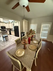 Standalone Smart Home Oasis: 2BR, 3 Smart TVs! - Image 4