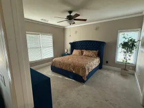 Standalone Smart Home Oasis: 2BR, 3 Smart TVs! - Image 3