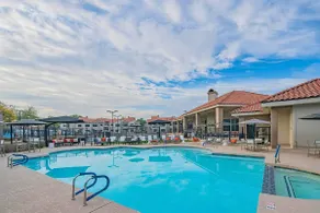 Patio Sunset Retreat Ground Floor Near Kierland - Image 4