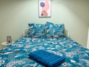 Peaceful haven with 4 bedrooms - Image 2
