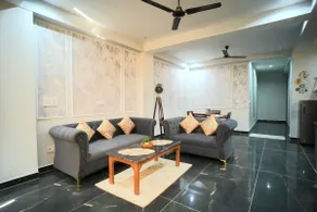 2BHK Kasauli | Scenic Views • Café •Parking Lift - Image 2