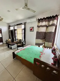 1BHK/2 Double Beds/2 Acs/Sectr 63/near Fortis/CP67 - Image 4