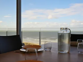 2-bedroom apartment with sea & dune view with parking - Image 5