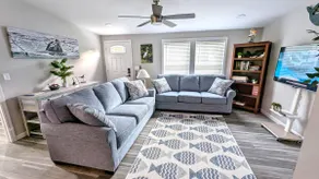 Dog Friendly Fenced 3BR King Bed - Image 2