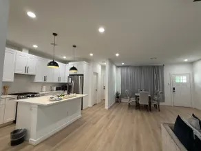 Stylish Houston Getaway | Sleeps 9 | Near IAH - Image 4