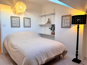 Beautiful apartment on the square - Image 3