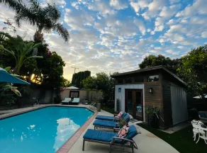 Zen Tranquil Oasis Retreat&Sanctuary W/Yard & Pool - Image 2