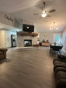 Fireplace Lodge -1 mile to Golf Course & 4 to lake - Image 2
