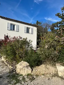 Cosy home near Aix-en-Provence - Image 2