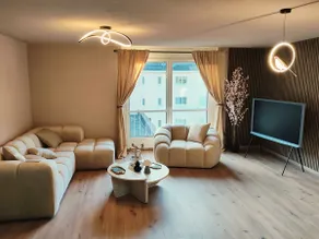 Cozy Alpine Escape with PS5 & Free Parking - Image 4