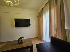 Renovated beautiful apartment - Image 4
