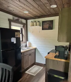 Cabin 5 @ THE ROCK - Image 2