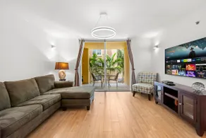 Yacht Club Luxurious 2 Bedroom and 2 Bathroom With Baby Crib - Image 2