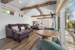The Trapper Shack - Image 4