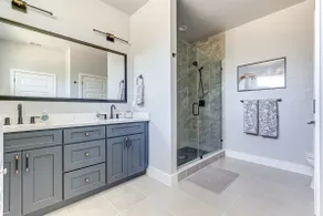 West Tampa Gem • Near Stadium,Hyde Park & Downtown - Image 5