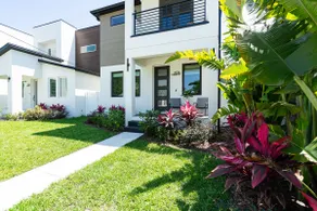West Tampa Gem • Near Stadium,Hyde Park & Downtown - Image 2