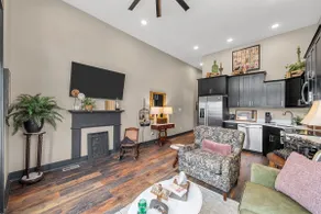 Luxury Edgar Cayce Condo in Heart of Downtown - Image 2