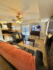 Rare to find a Desert Jewel, Beautiful Cozy Home! - Image 3