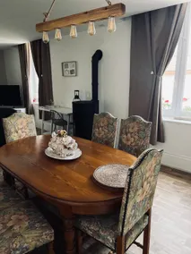 Family and lakes in duplex - Image 2