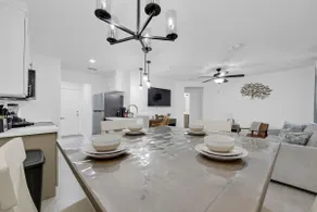 Modern, Clean + Convenient Stay - Image 5