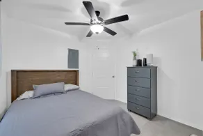 Modern, Clean + Convenient Stay - Image 2