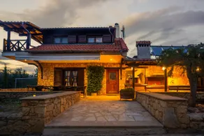 Kukutsi 1415 – Private Villa in Olive Grove - Image 4
