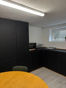 Basement apartment with private entrance - Image 5