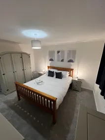3 Bedroom Home - 6 guests - Image 3
