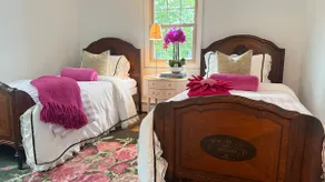 Gambrel House - Image 5