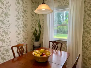 Spencer Cottage • Bright Home Near Downtown - Image 5