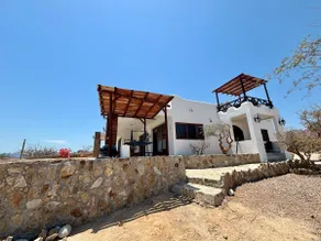 Diamond House with ocean views. - Image 2