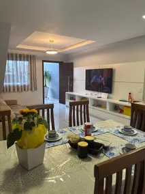 2 en-suite bathrooms|2 cars|500 Mbps Wi-Fi|ideal for families|executive - Image 5