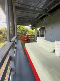 Banana Breeze Hale Private Cabin w/OpenAir Kitchen - Image 3